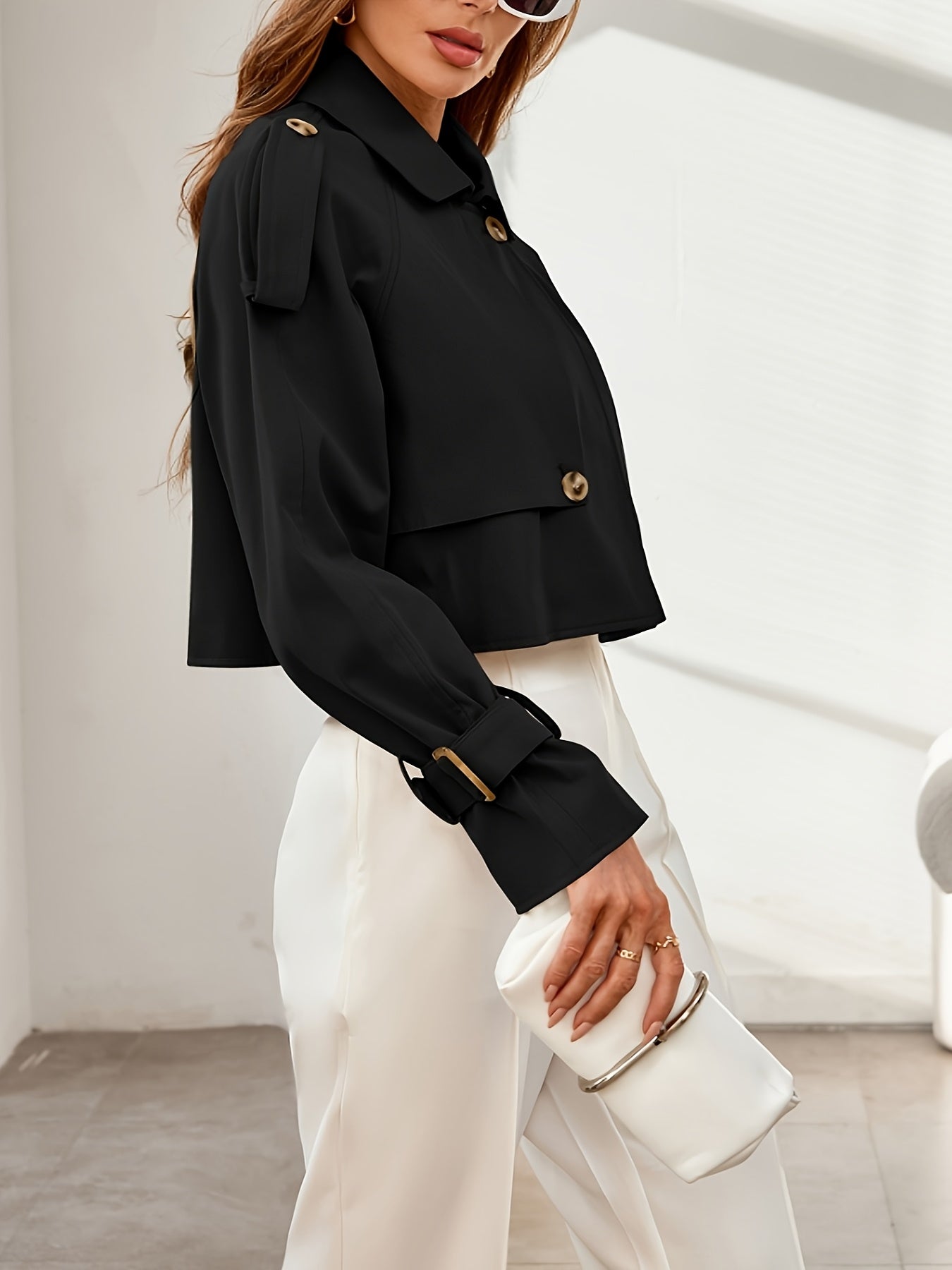 Alira | Trench femme court léger et chic, pour la ville et sorties élégantes