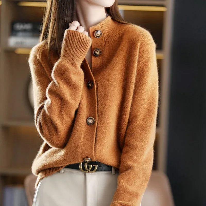 Ada | Cardigan femme léger boutonné en maille douce, élégant pour le quotidien