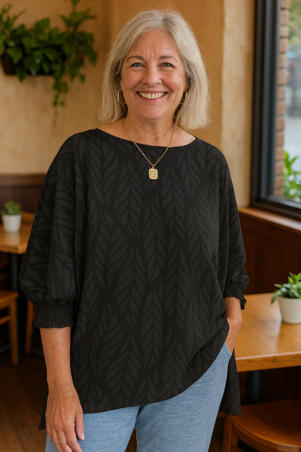 Elandra | Blouse femme flatteuse, confortable et couvrante au quotidien