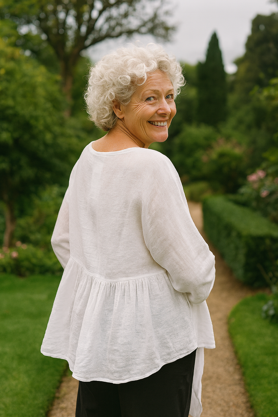 Loretta | Blouse femme en coton-lin à col V, légère au quotidien