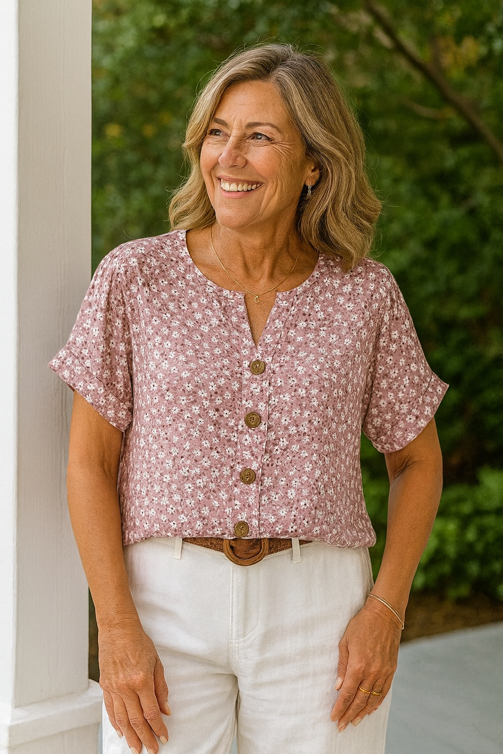 Celina | Blouse femme boutonnée aérienne, légère pour tous les jours