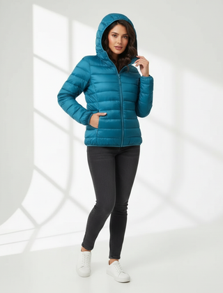 Doudoune Femme Matelassée Coupe Sport à Capuche