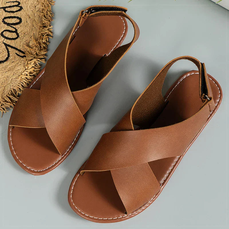 Gisèle | Sandales femme plates à brides croisées, légères pour le quotidien