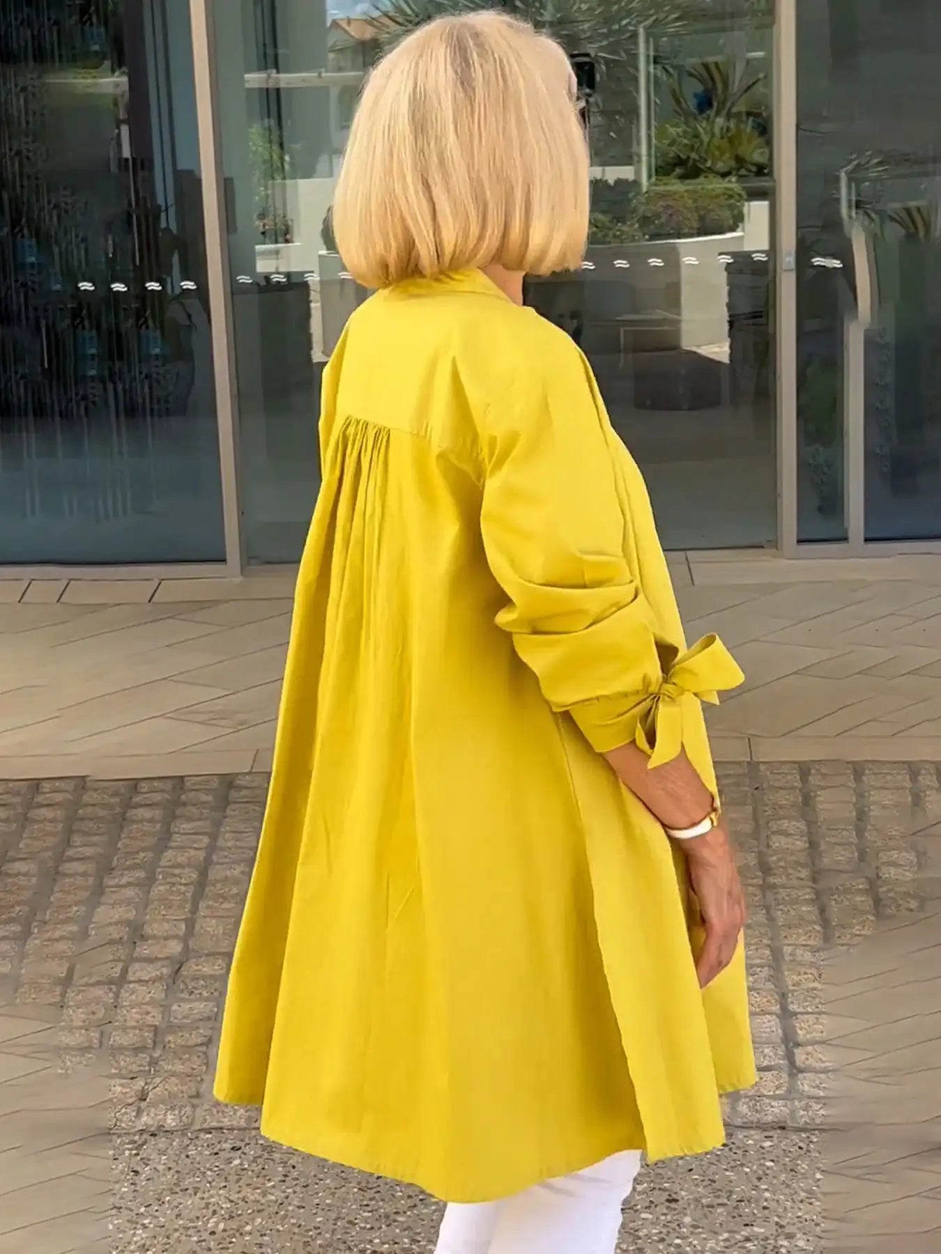 Linda | Blouse femme drapée élégante et fluide pour toutes les femmes