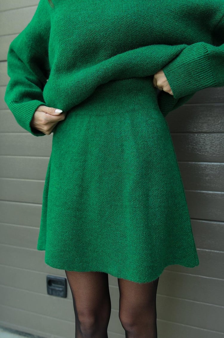 Esme | Ensemble deux pièces femme pull douillet et jupe fluide, pour l'automne